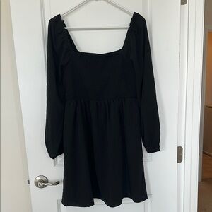 Old Navy Black Smocked Long Sleeve Sundress